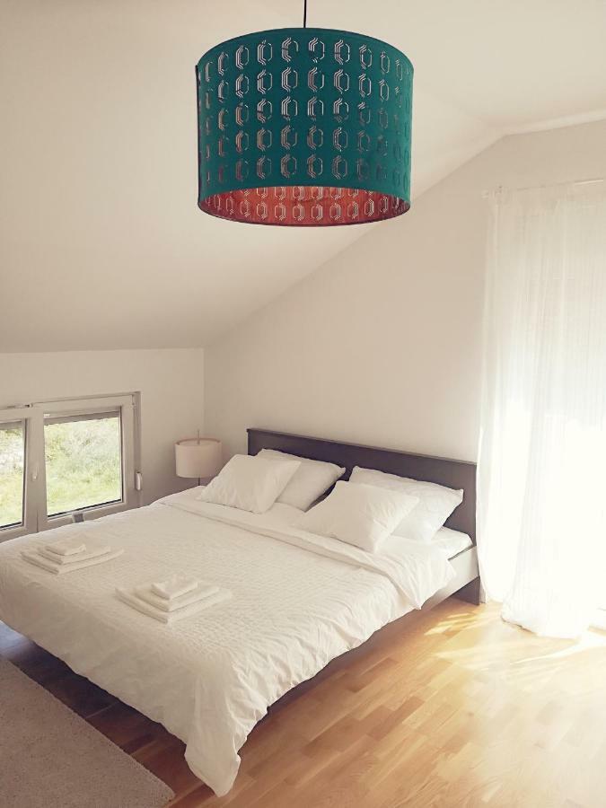 Villa House For Rent Paola Ražanac Exterior foto