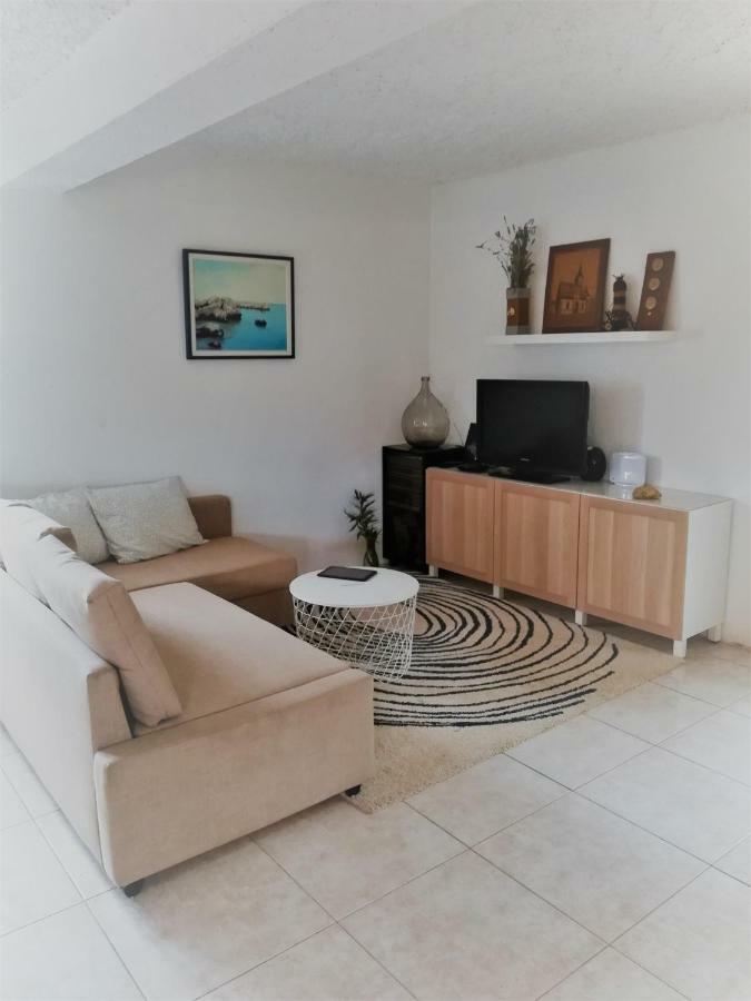 Villa House For Rent Paola Ražanac Exterior foto